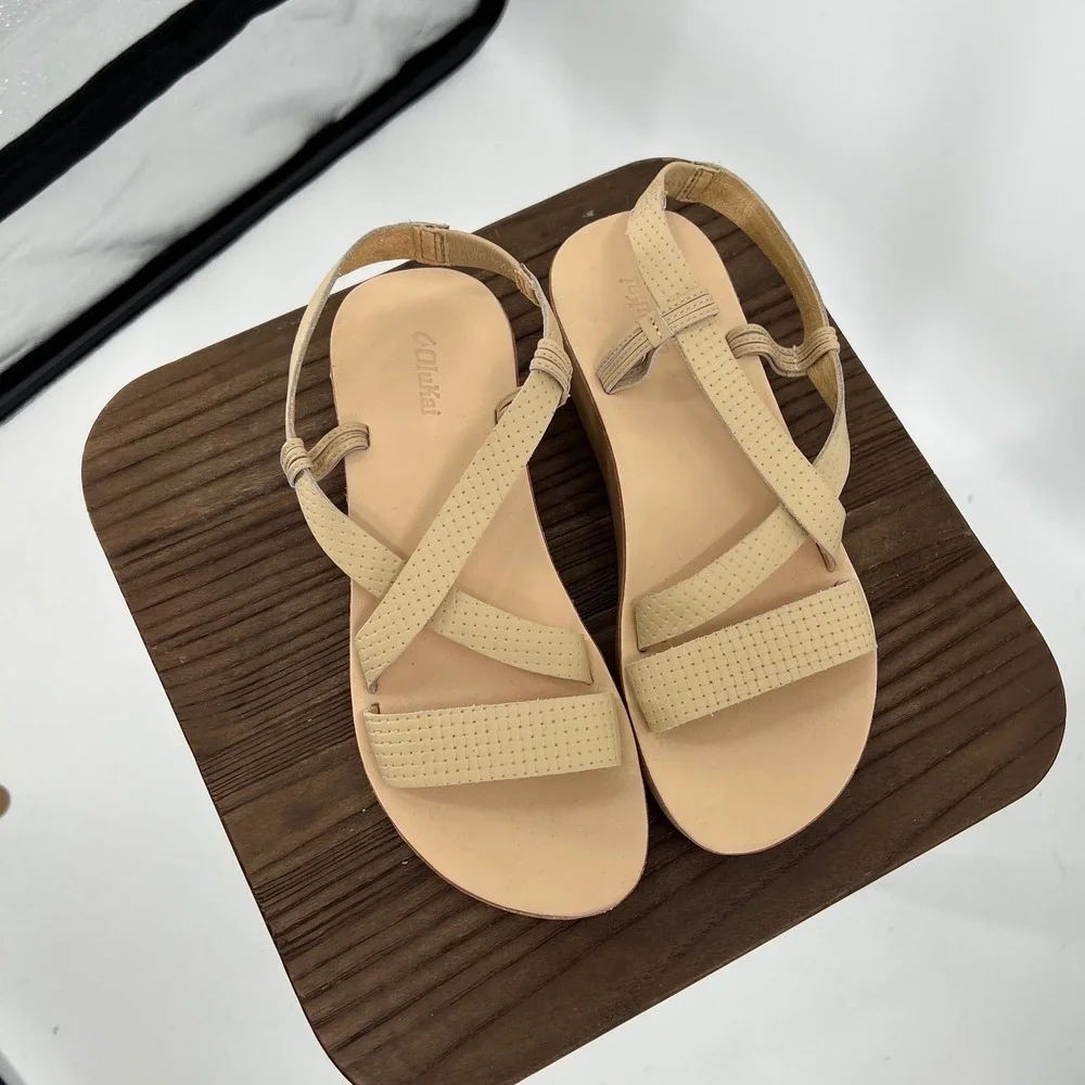 OluKai Onohi Strappy Leather Platform Sandals Beige Tan 20529-BVBV Womens 7